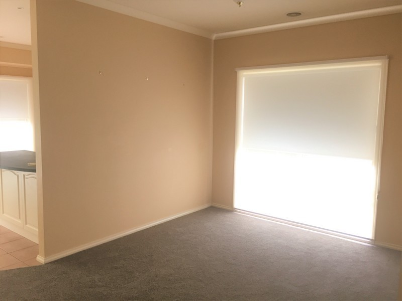 1 Willowbank Pocket, Pakenham VIC 3810