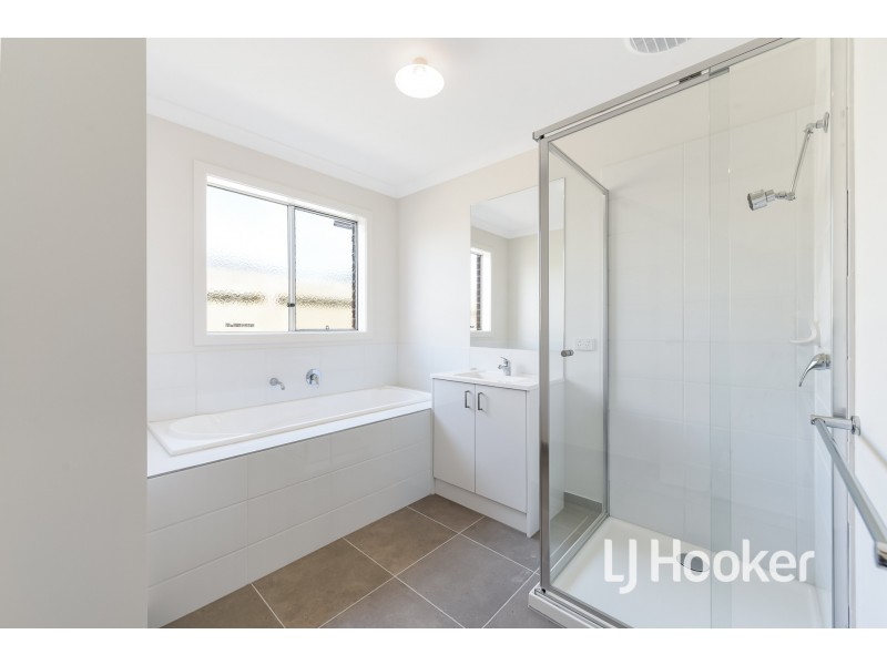 127 Mary Street, Officer VIC 3809