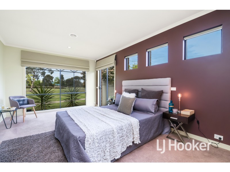 24 Howqua Place, Pakenham VIC 3810