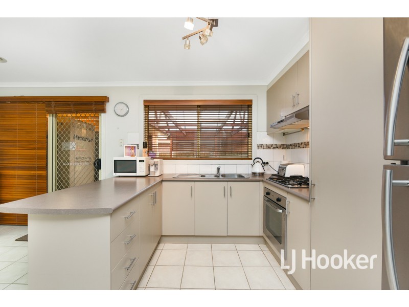 13 Riviera Drive, Pakenham VIC 3810