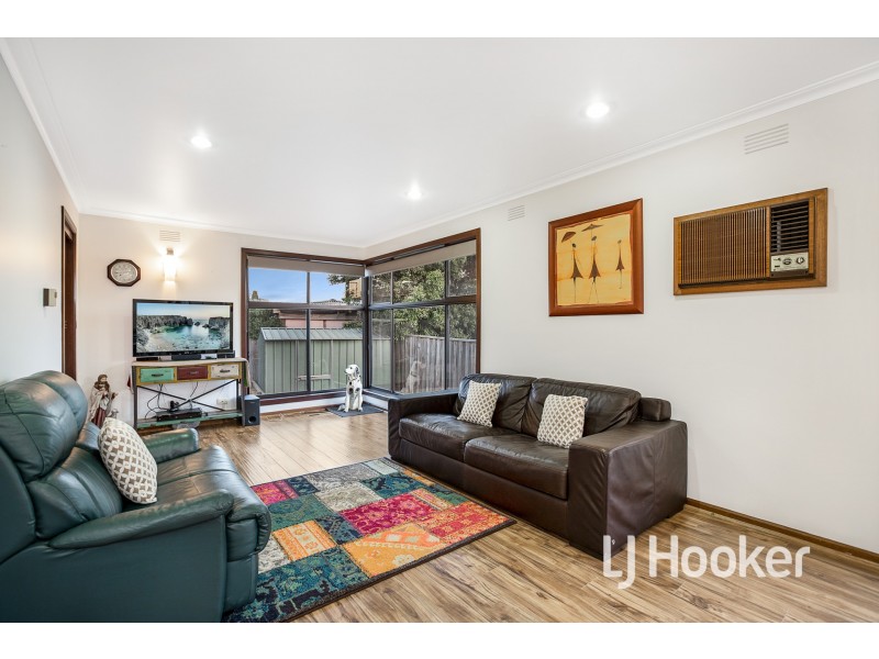 6 Ahern Road, Pakenham VIC 3810