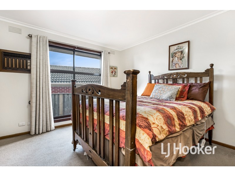 6 Ahern Road, Pakenham VIC 3810