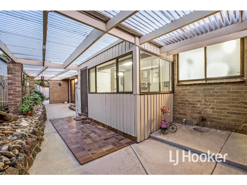 6 Ahern Road, Pakenham VIC 3810