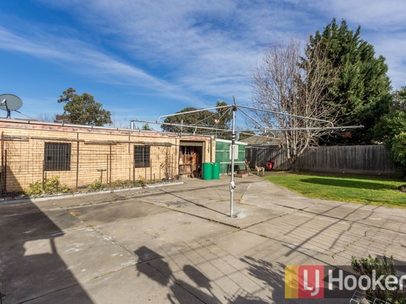 5 Henry Street, Pakenham VIC 3810