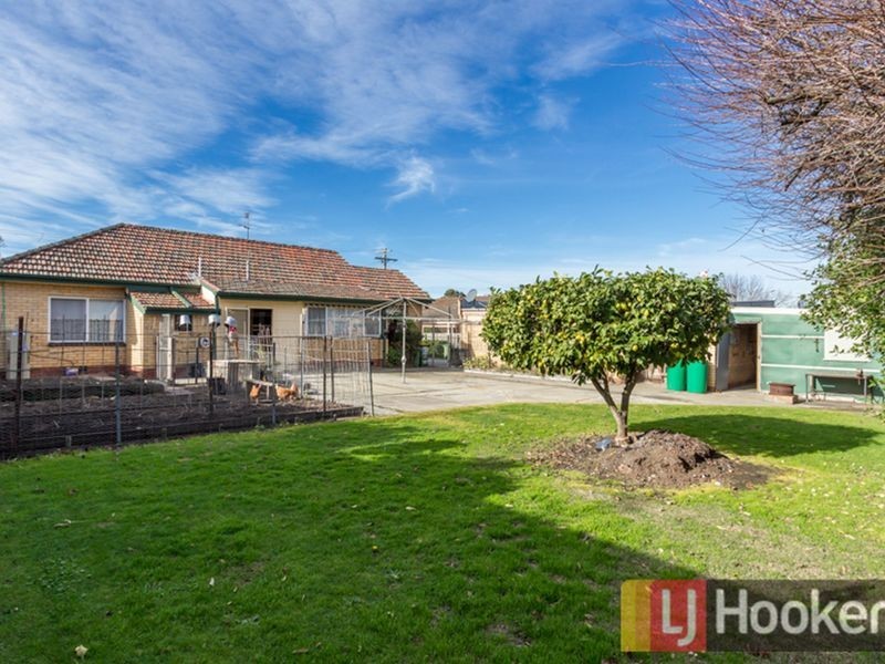 5 Henry Street, Pakenham VIC 3810