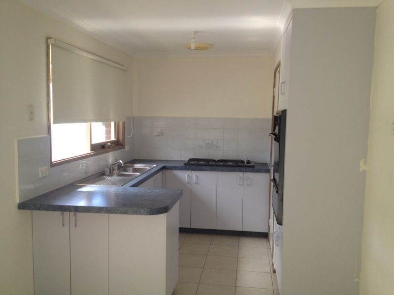 6 Matthews Court, Pakenham VIC 3810