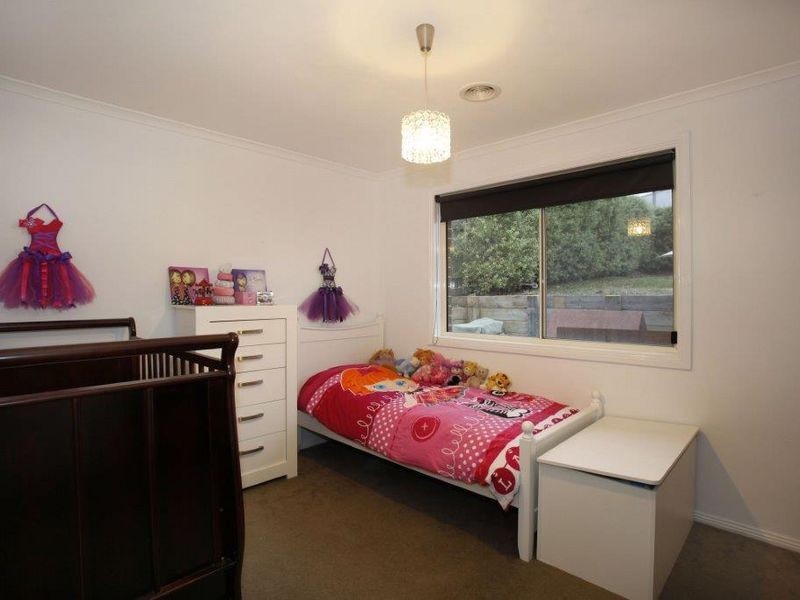 7 Yellowgum Drive, Pakenham VIC 3810