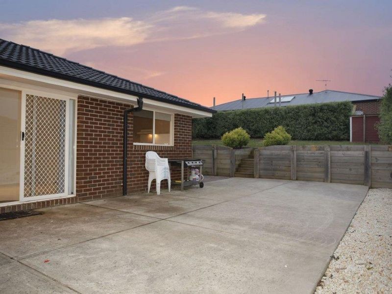 7 Yellowgum Drive, Pakenham VIC 3810