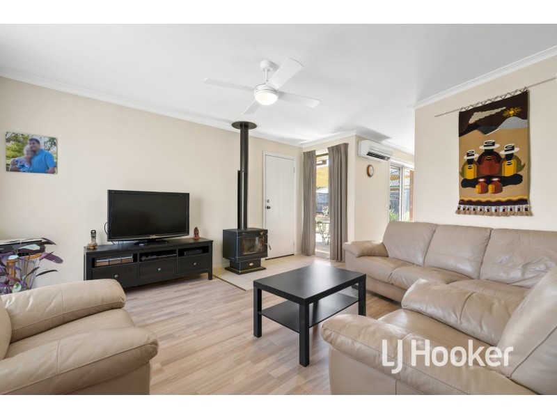 5 Mark Place, Pakenham VIC 3810