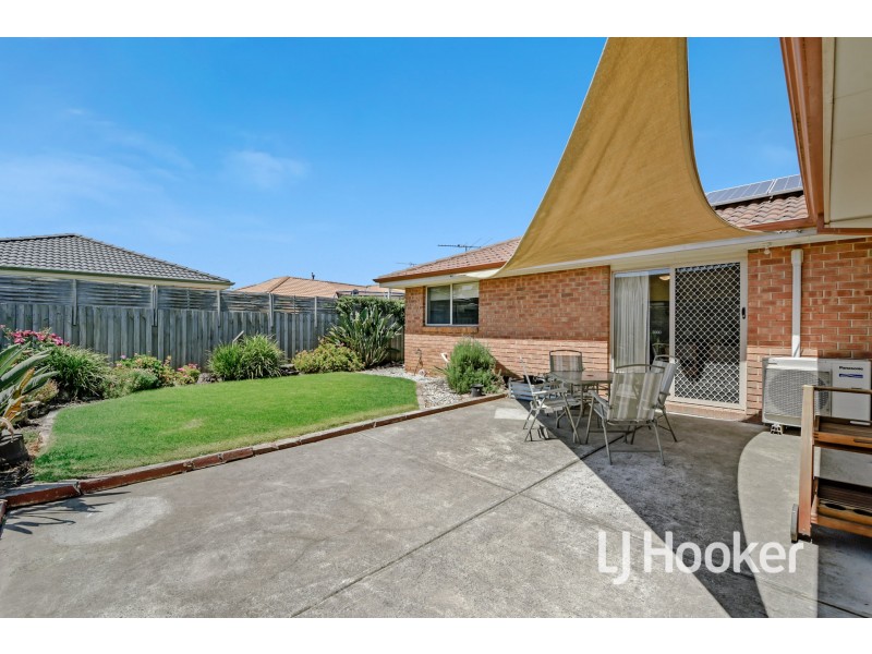 5 Mark Place, Pakenham VIC 3810