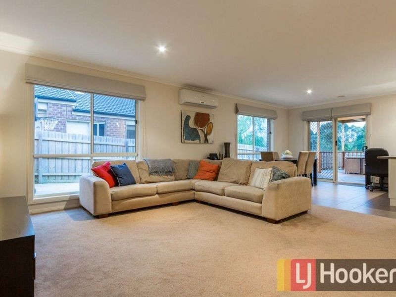 8A Ebony Drive, Pakenham VIC 3810
