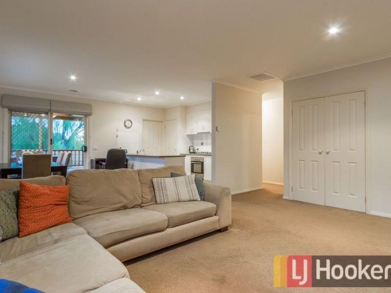 8A Ebony Drive, Pakenham VIC 3810