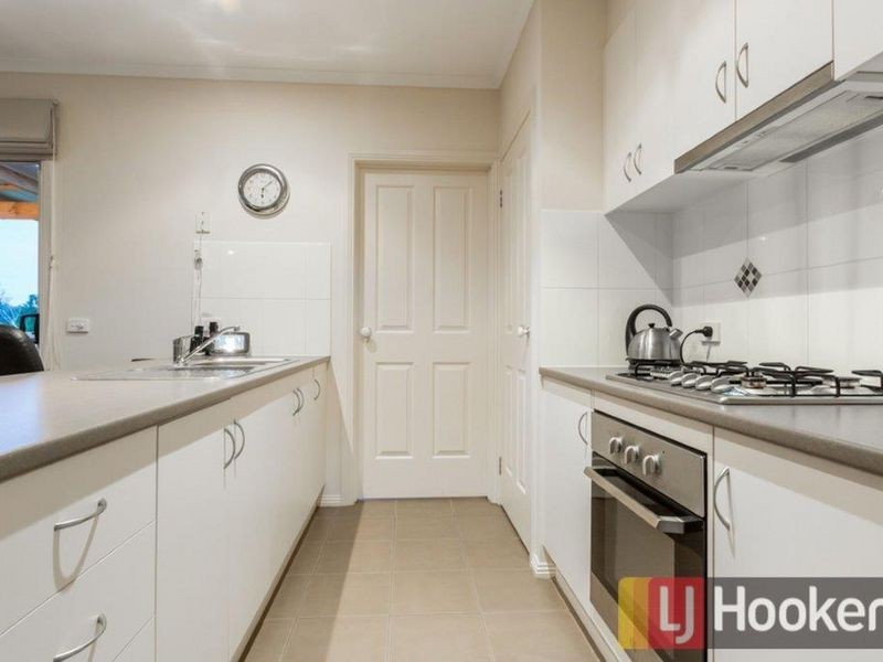 8A Ebony Drive, Pakenham VIC 3810