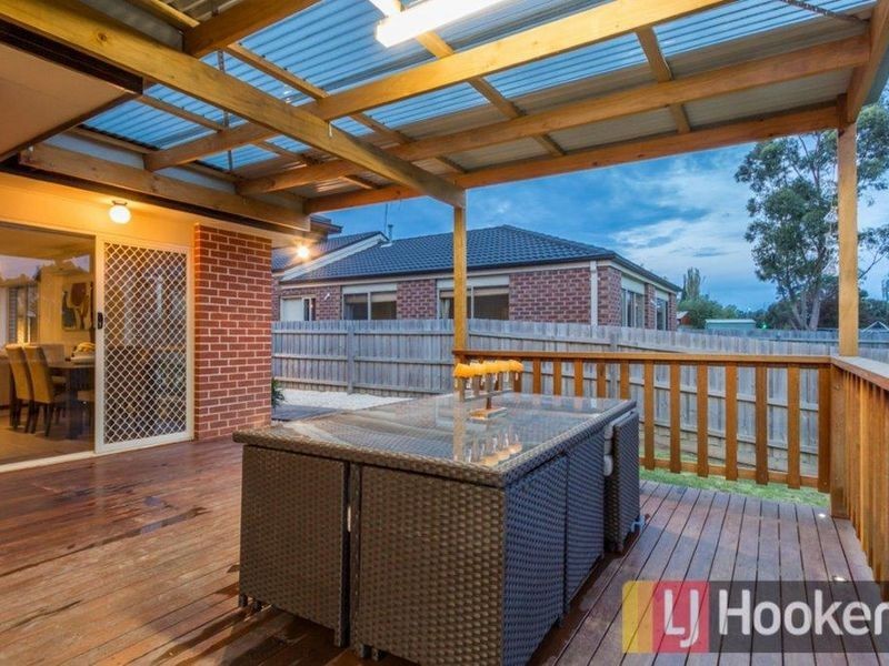 8A Ebony Drive, Pakenham VIC 3810