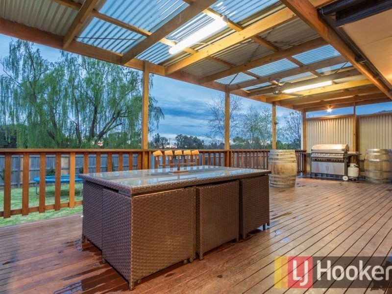8A Ebony Drive, Pakenham VIC 3810