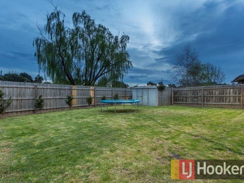 8A Ebony Drive, Pakenham VIC 3810