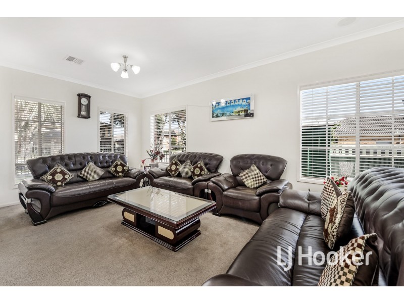 25 Arbour Rise, Pakenham VIC 3810