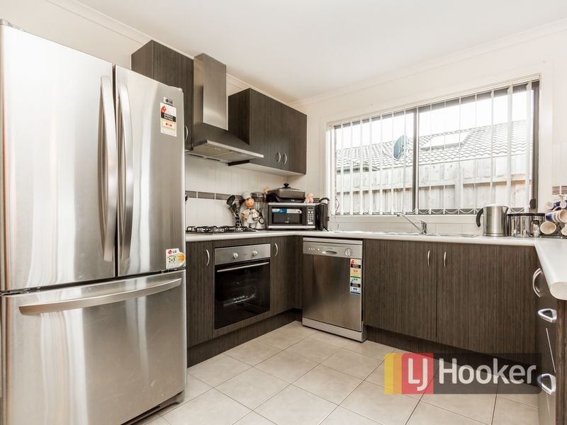 43 Pommel Street, Pakenham VIC 3810
