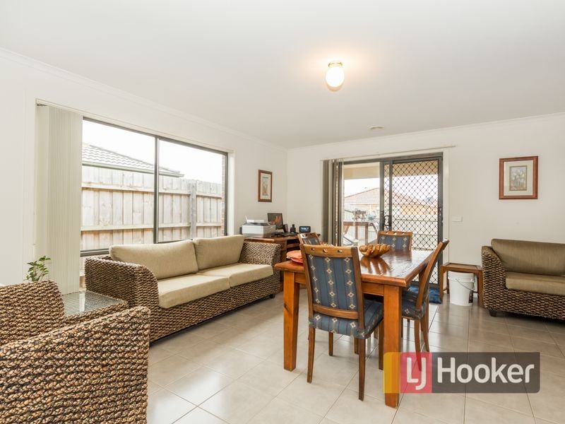 43 Pommel Street, Pakenham VIC 3810