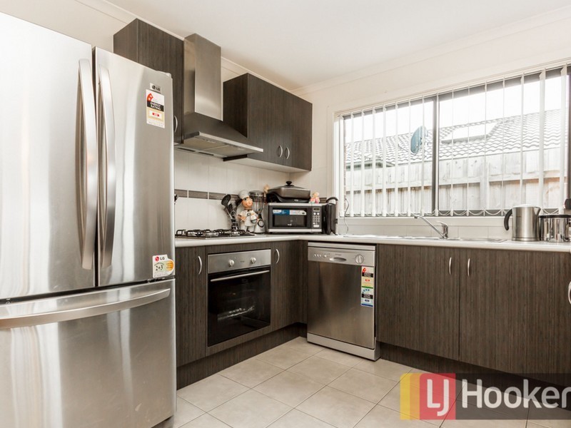 43 Pommel Street, Pakenham VIC 3810