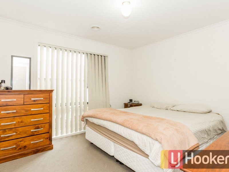 43 Pommel Street, Pakenham VIC 3810