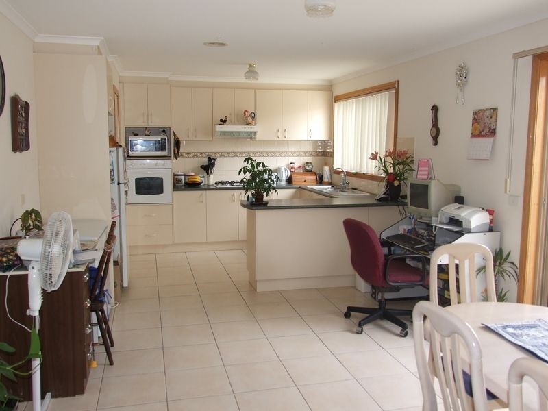 11 Rossi Close, Pakenham VIC 3810