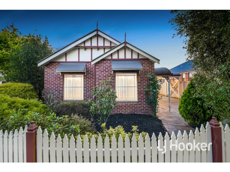 1 Moroka Green, Pakenham VIC 3810