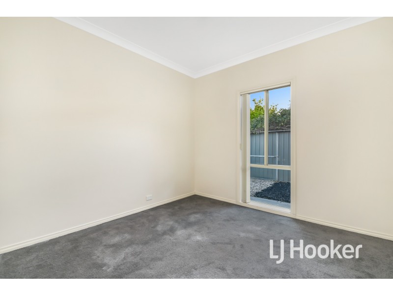 1 Moroka Green, Pakenham VIC 3810