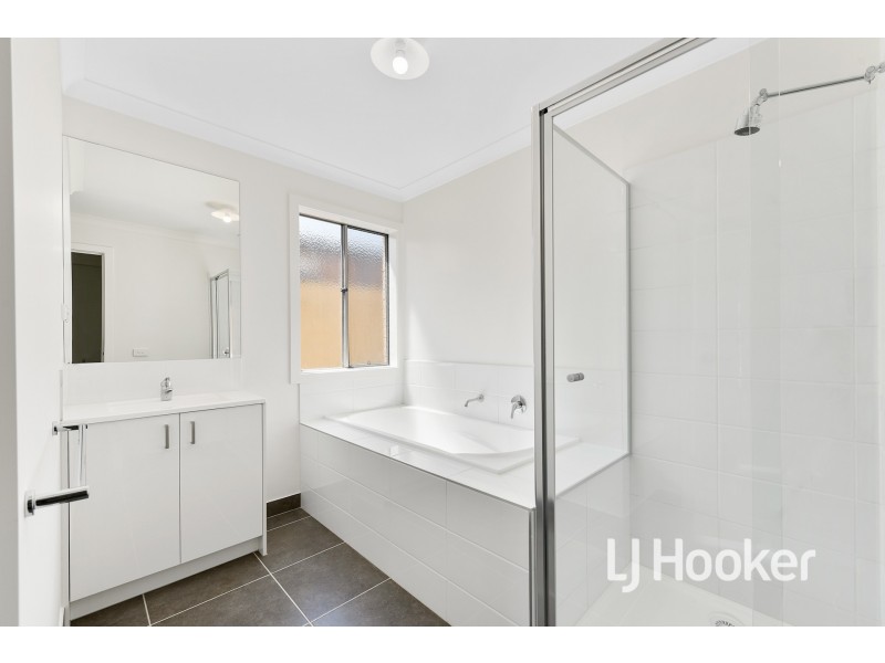 135 Mary Street, Officer VIC 3809