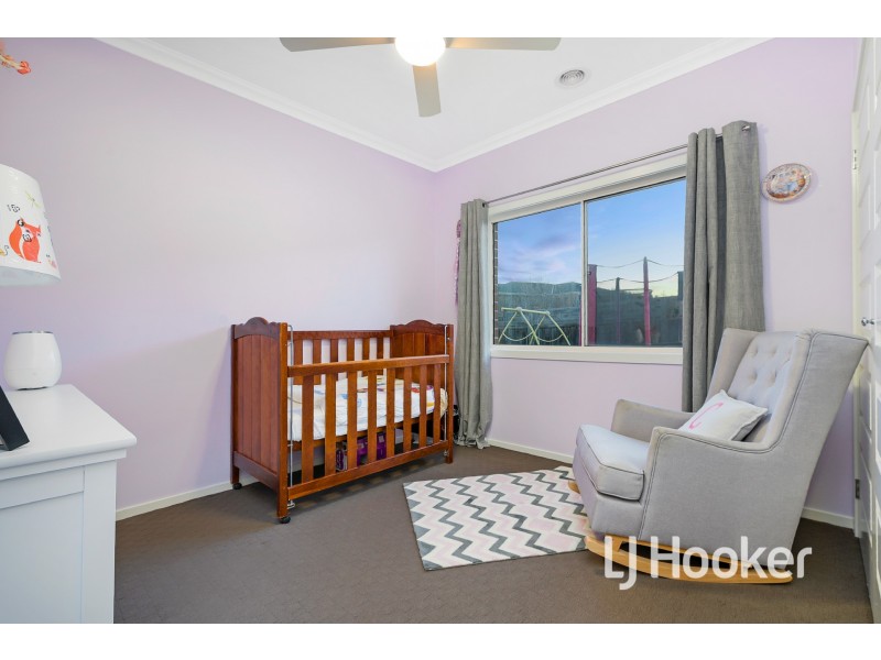 25 Winneke Way, Pakenham VIC 3810