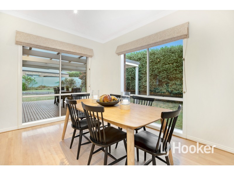23 St Leonard Way, Pakenham VIC 3810