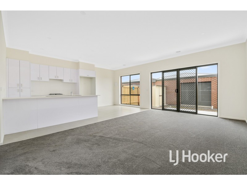 102 Mary Street, Officer VIC 3809