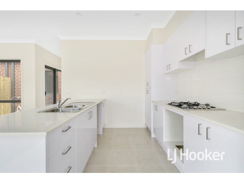 102 Mary Street, Officer VIC 3809