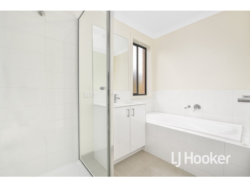 1 Tottenham Way, Officer VIC 3809