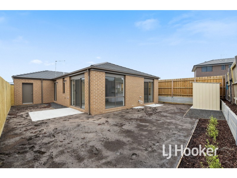 11 Tottenham Way, Officer VIC 3809