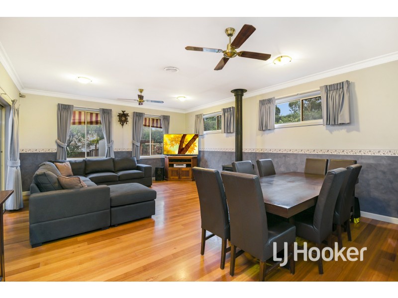 3 Dixons Road, Cardinia VIC 3978