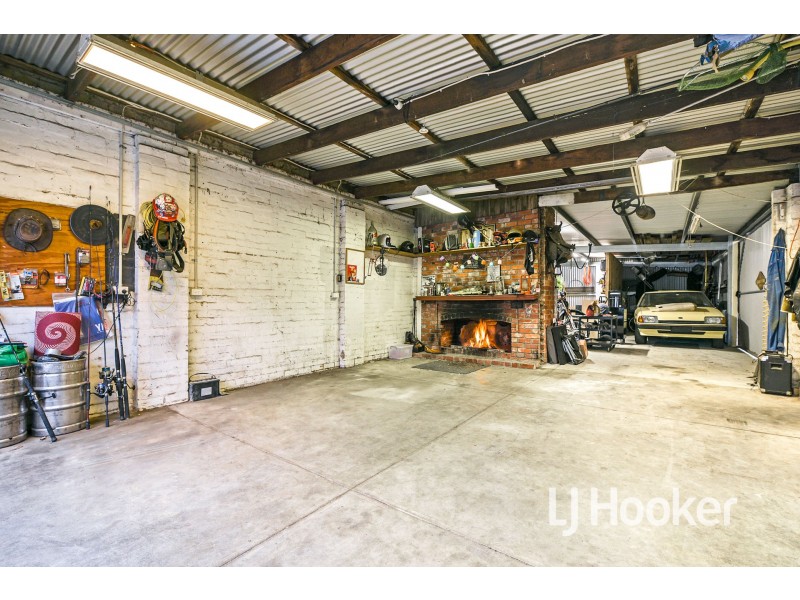 3 Dixons Road, Cardinia VIC 3978