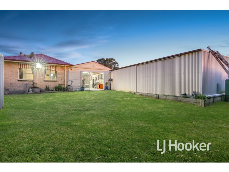 3 Dixons Road, Cardinia VIC 3978