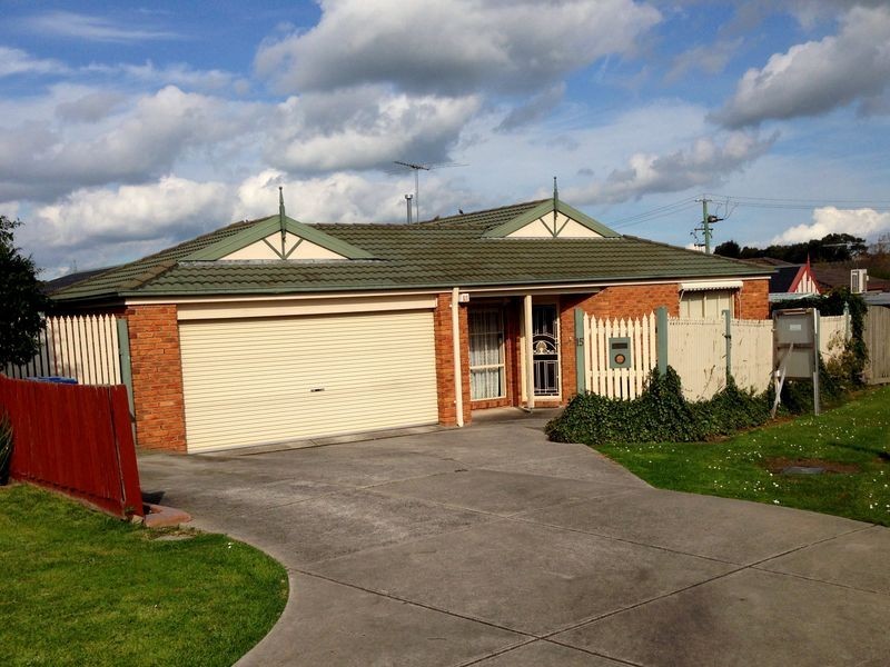 15 Kevin Close, Beaconsfield VIC 3807