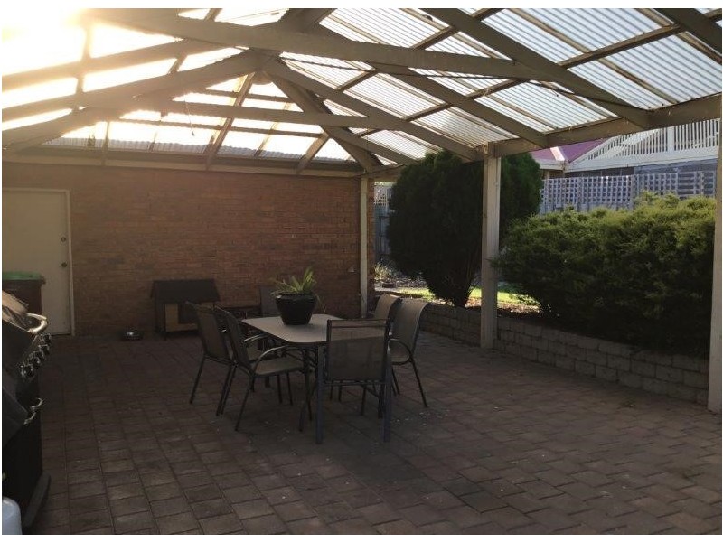 15 Kevin Close, Beaconsfield VIC 3807