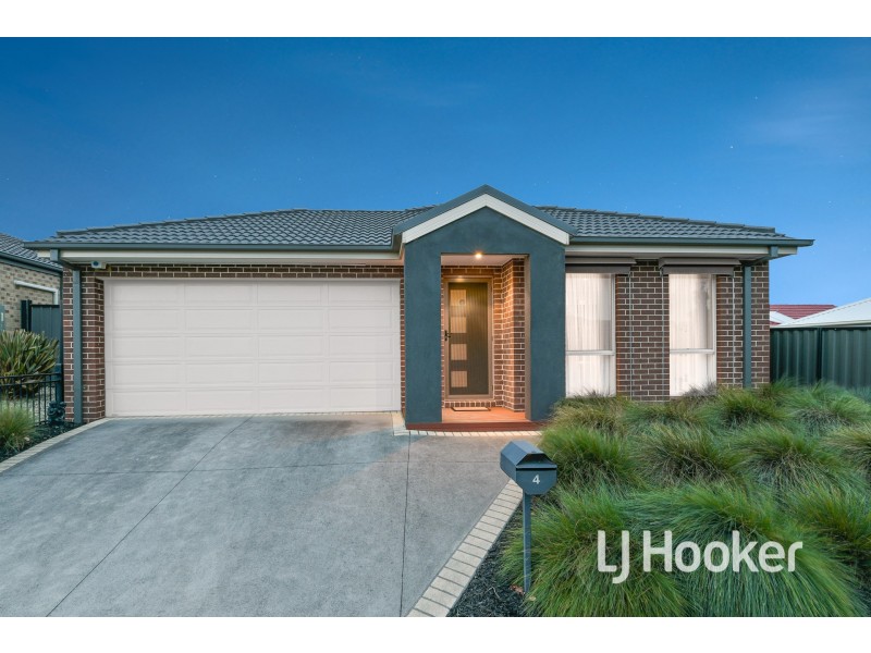 4 Como Chase, Pakenham VIC 3810