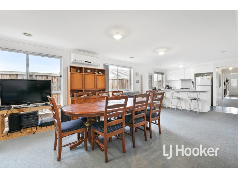 20 Kimberley Grove, Pakenham VIC 3810