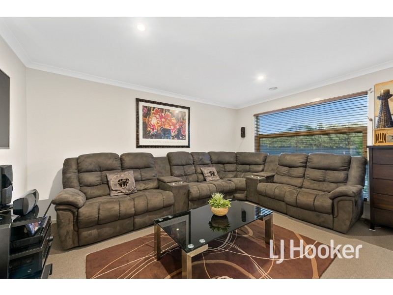 59 Pepper Crescent, Drouin VIC 3818