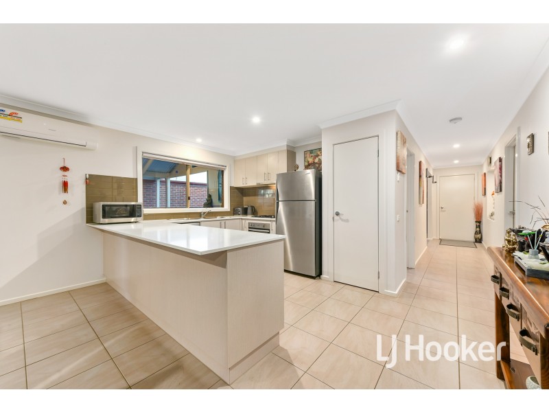 59 Pepper Crescent, Drouin VIC 3818