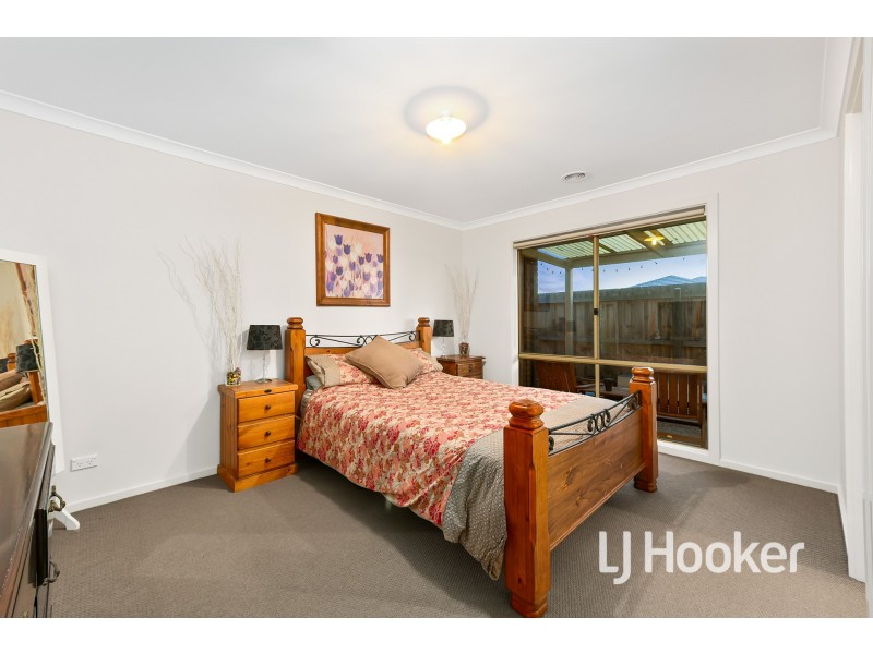 59 Pepper Crescent, Drouin VIC 3818