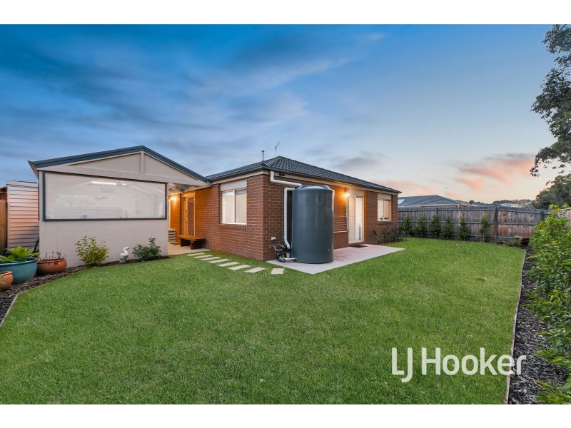 59 Pepper Crescent, Drouin VIC 3818