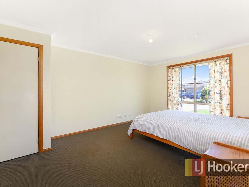 9 Naples Way, Pakenham VIC 3810