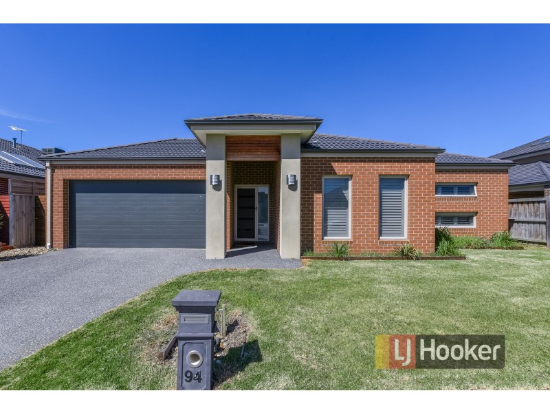 94 Arena Parade, Officer VIC 3809