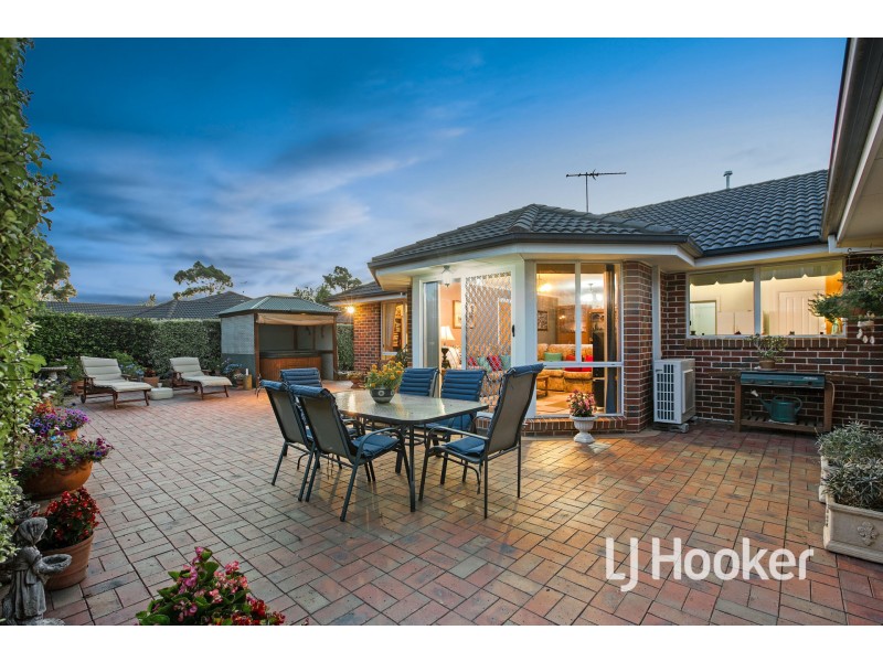 8 Mason Mews, Pakenham VIC 3810