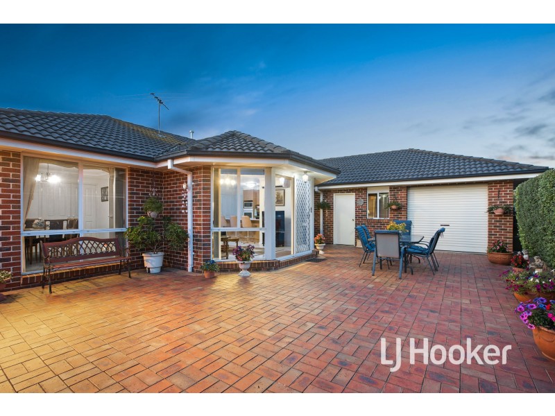8 Mason Mews, Pakenham VIC 3810